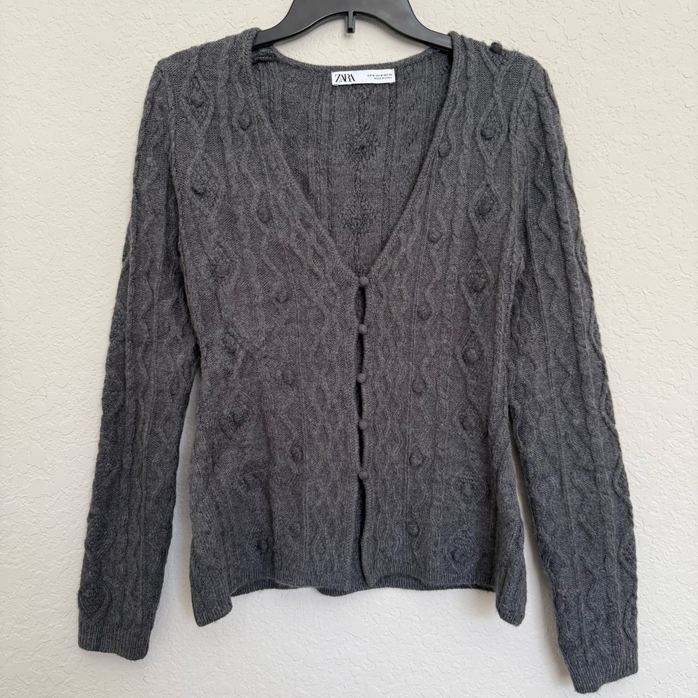 Zara Grey Wool Blend Cable Knit Cardigan Size M Preppy Button Up Pom Pom Fitted